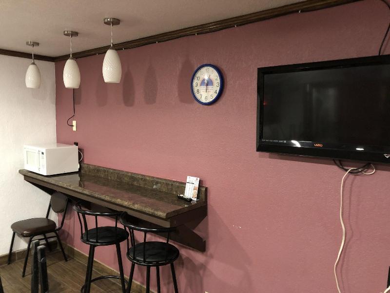 Americas Best Value Inn And Suites Sidney image