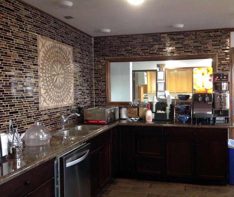 Americas Best Value Inn And Suites Sidney image