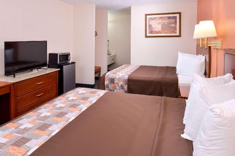 Americas Best Value Inn Sullivan image