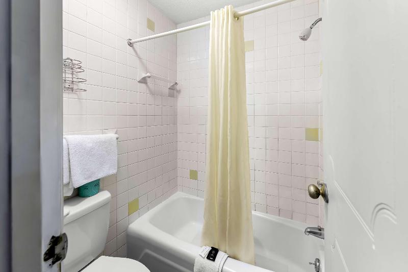 Americas Best Value Inn Marion image