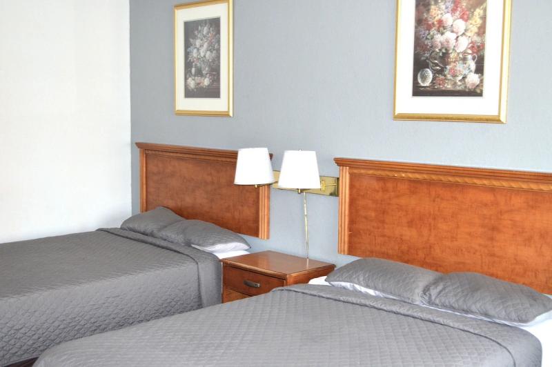 Bed room