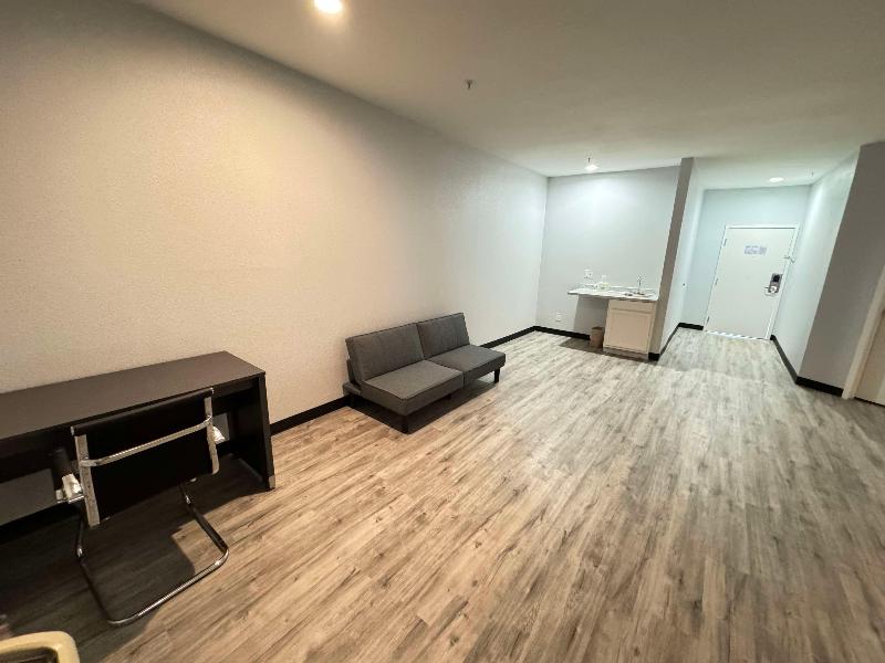 Americas Best Value Inn Suites Haltom/Ft. Worth image