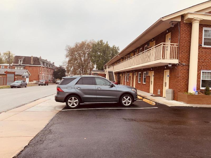 Red Carpet Inn - Norristown image