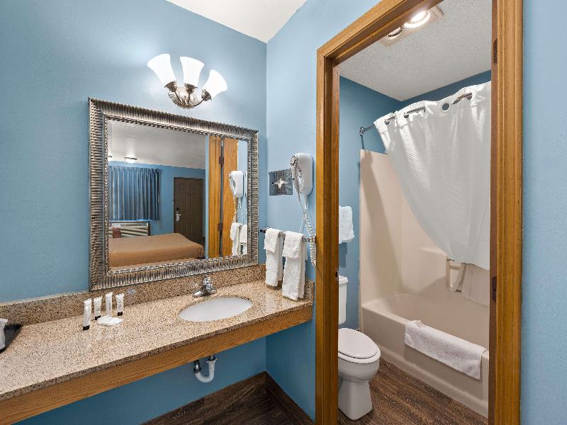 Americas Best Value Inn Celina image