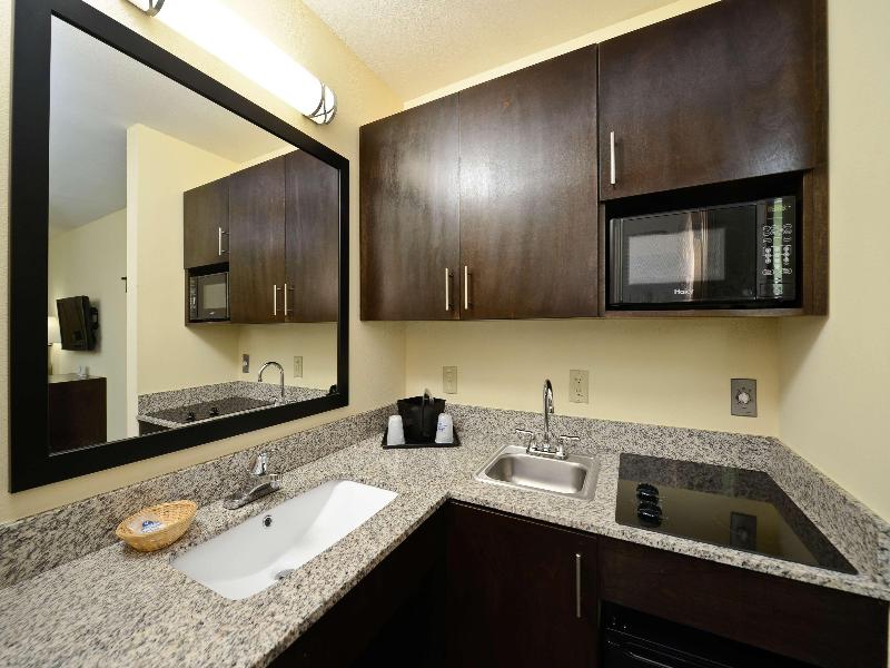 Americas Best Value Inn Lake Charles I 210 Exit 11 image