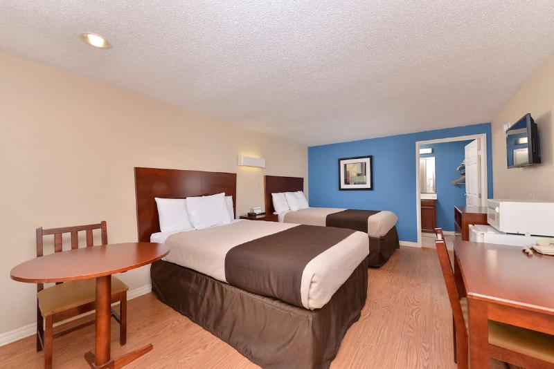 Americas Best Value Inn St. Clairsville/Wheeling — photo 53