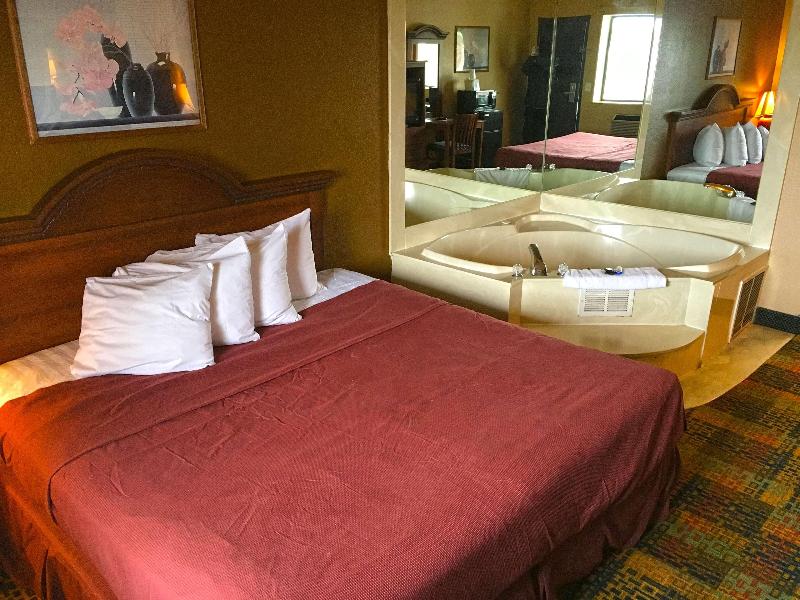 Hotel Americas Best Value Inn Livonia Detroit