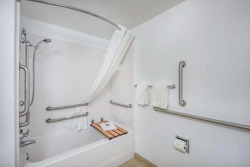 Americas Best Value Inn East Peoria image