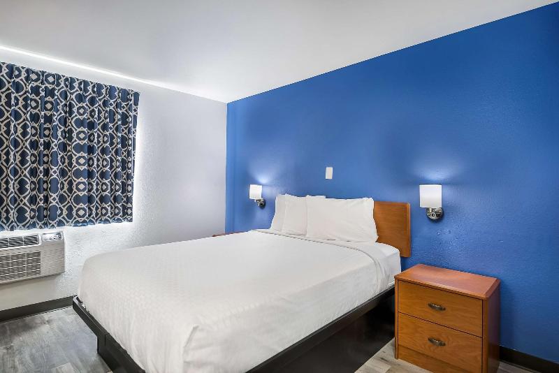 Americas Best Value Inn East Peoria image