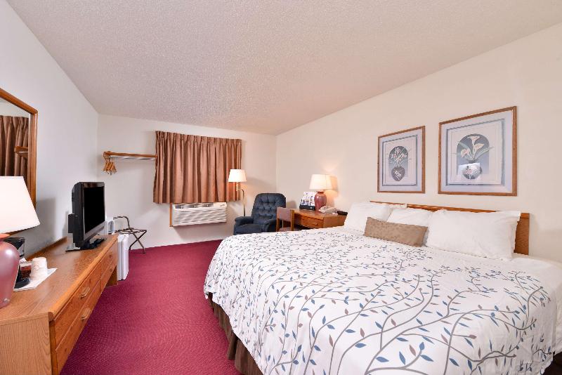 Americas Best Value Inn Suites International Falls image