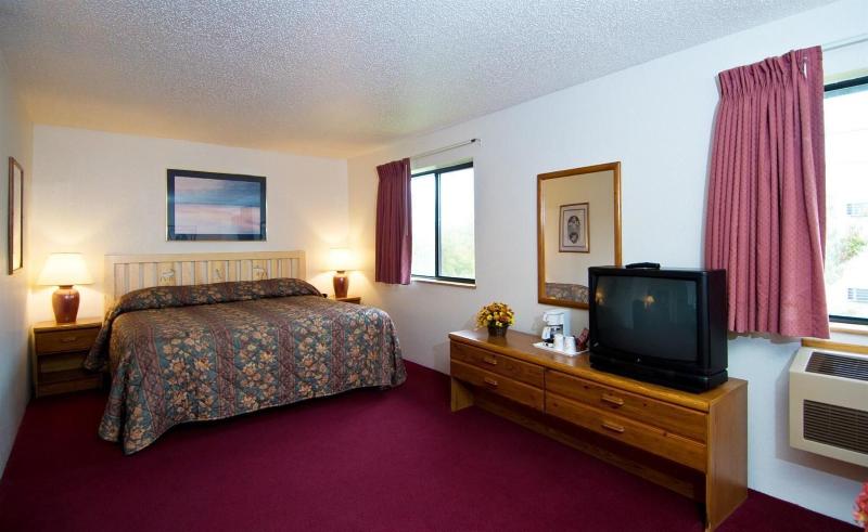 Americas Best Value Inn Suites International Falls image