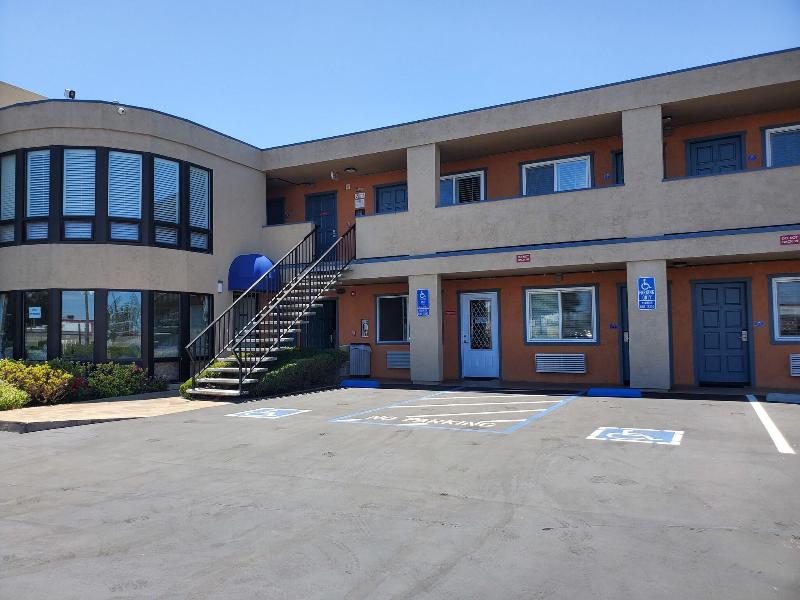 Americas Best Value Inn San Carlos image