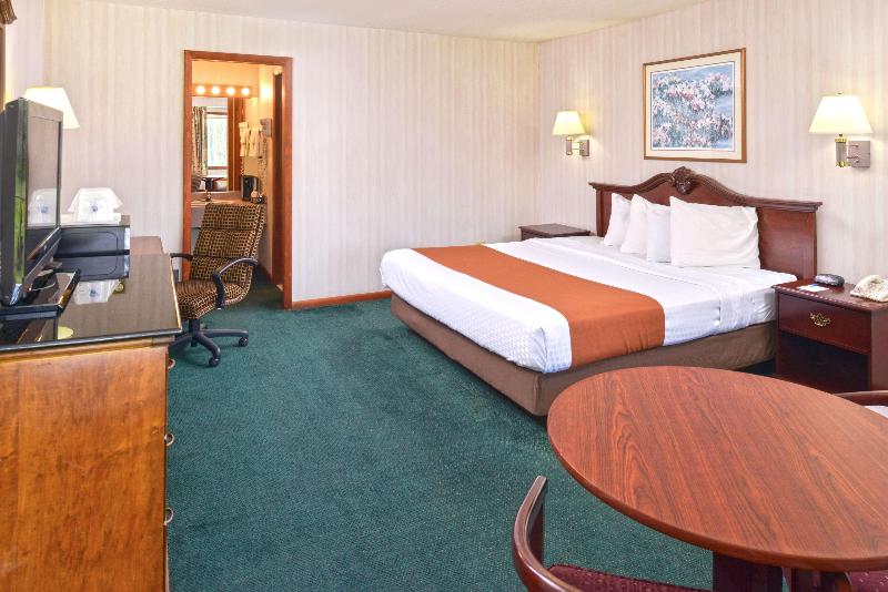 Americas Best Value Inn Plattsburgh image