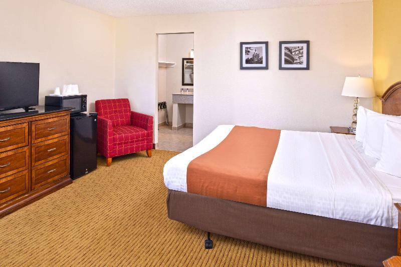 Americas Best Value Inn Plattsburgh image