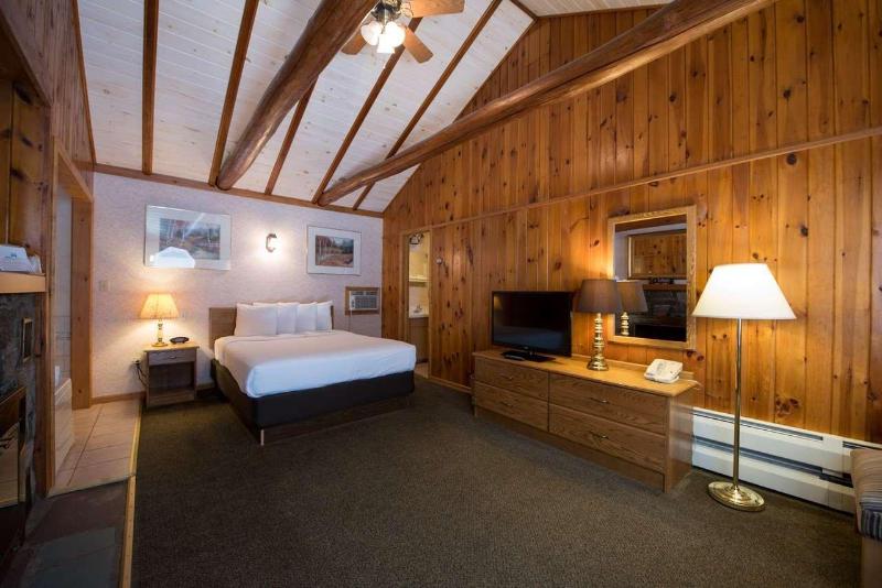 Americas Best Value Inn And Suites Lake George image