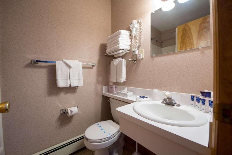 Americas Best Value Inn And Suites Lake George image