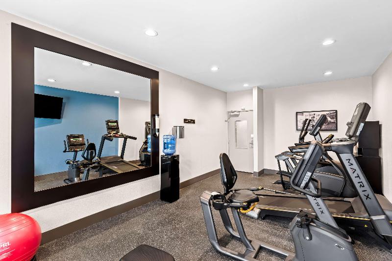 Best Western Ottumwa Inn & Suites image