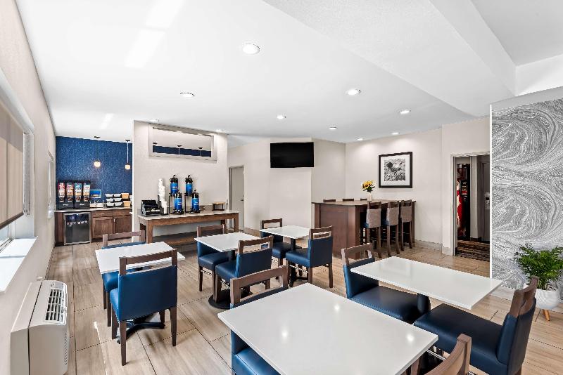 Best Western Ottumwa Inn & Suites image
