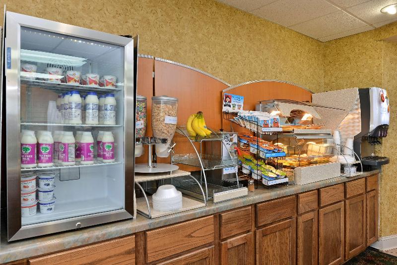 Americas Best Value Inn West Point image
