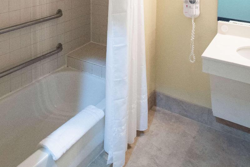Americas Best Value Inn West Point image