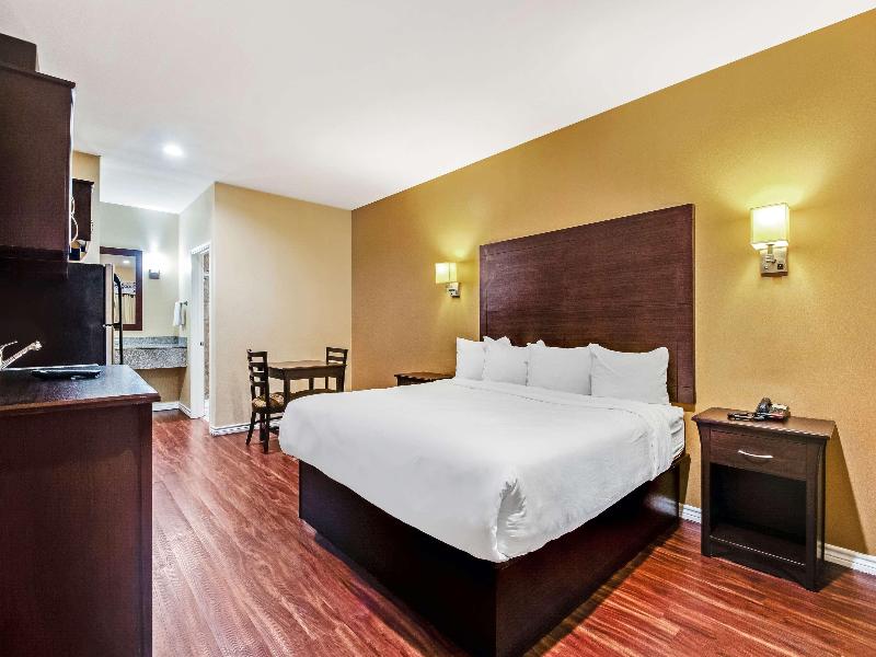 Americas Best Value Inn Houston At Fm 529 image