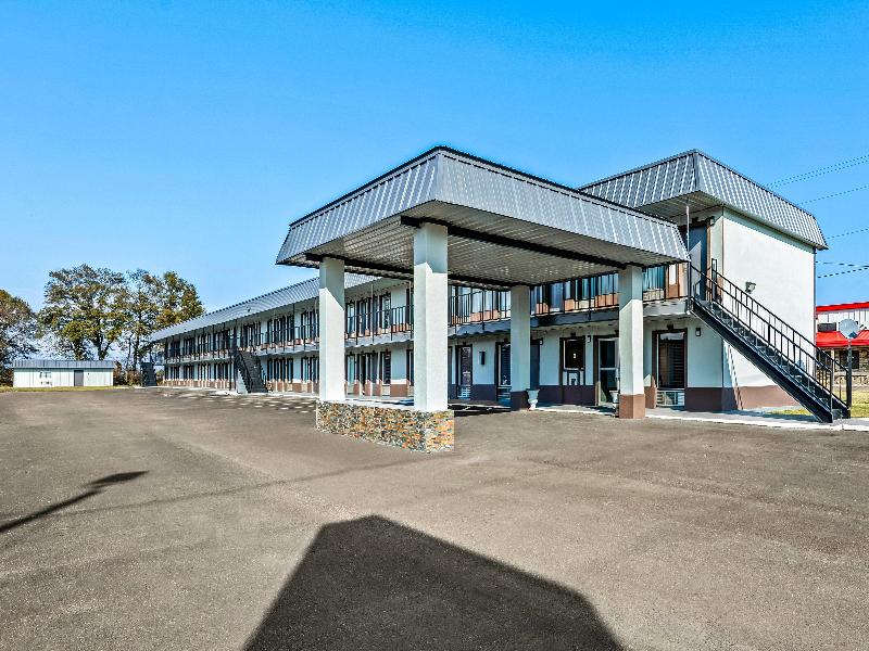 Americas Best Value Inn Indianola image