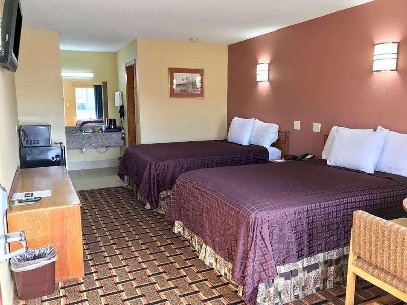 Americas Best Value Inn Indianola image