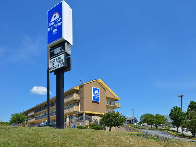 Americas Best Value Inn Pittsburgh Airport image
