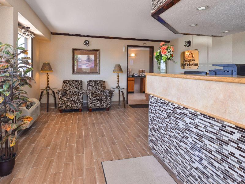 Americas Best Value Inn Pittsburgh Airport image