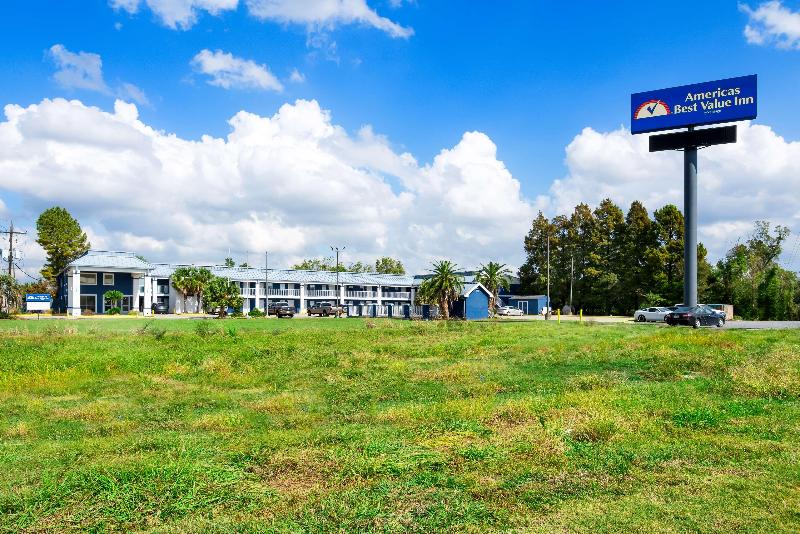 Americas Best Value Inn Gonzales image