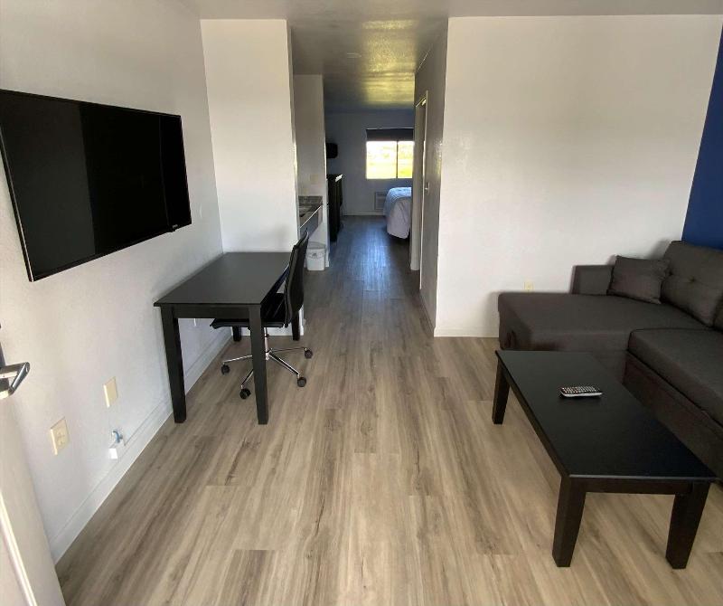 Americas Best Value Inn Gonzales image
