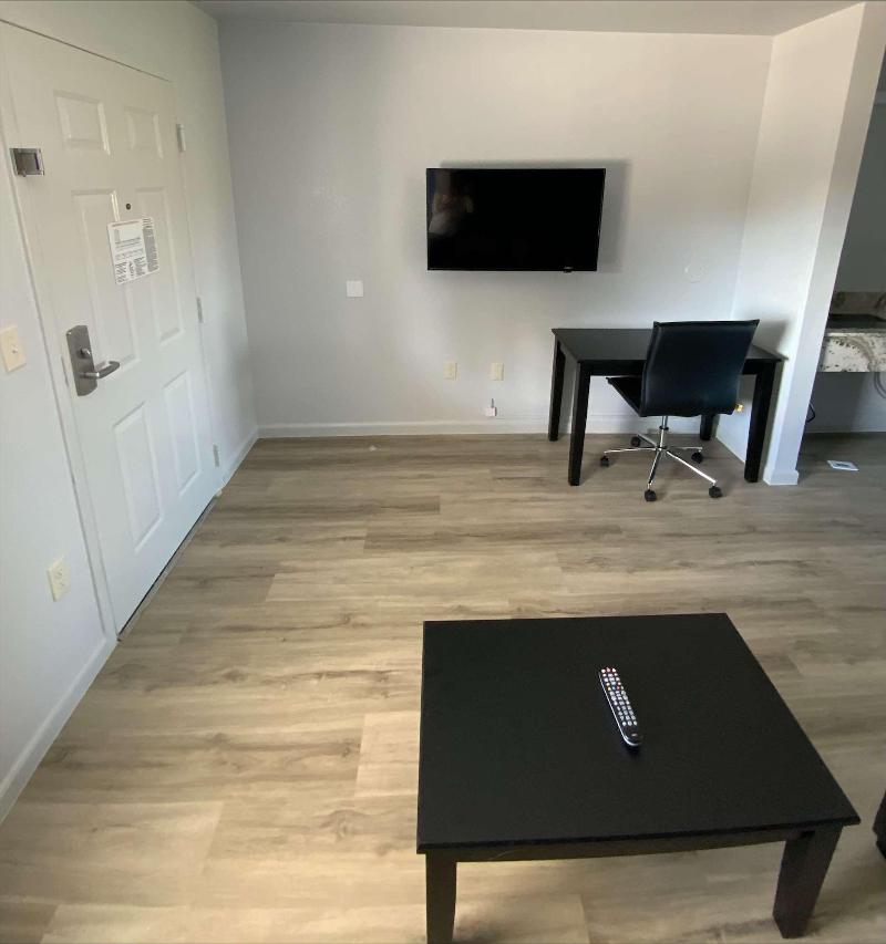 Americas Best Value Inn Gonzales image