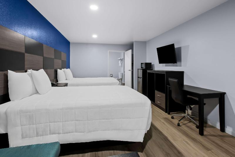 Americas Best Value Inn Gonzales image