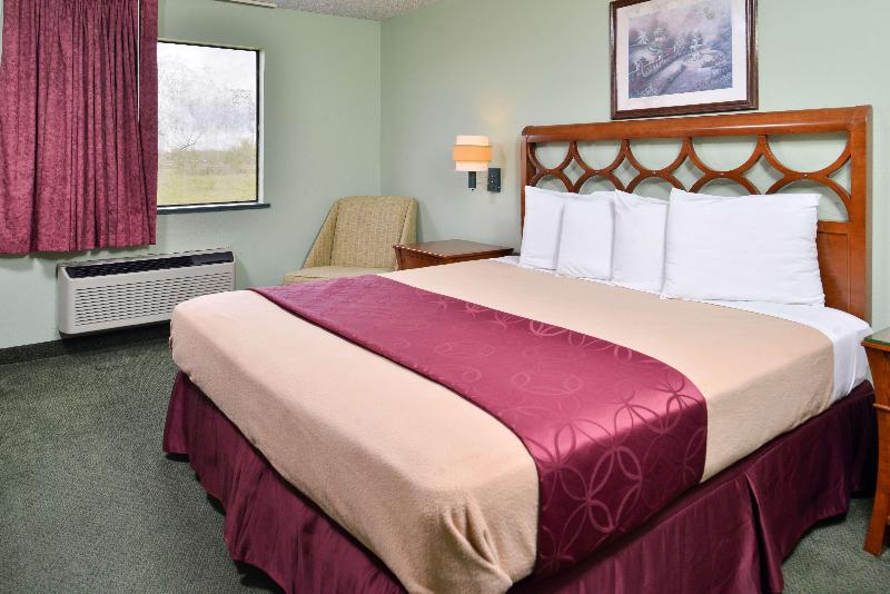 Americas Best Value Inn Gonzales image