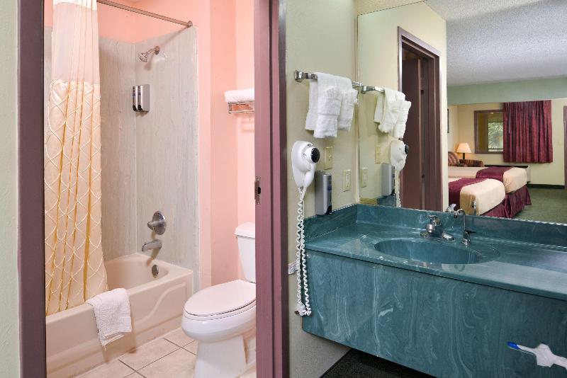 Americas Best Value Inn Gonzales image