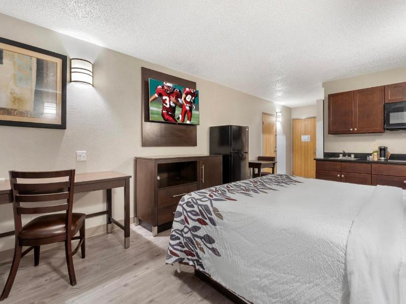 Americas Best Value Inn Suites Texas City La Marqu image