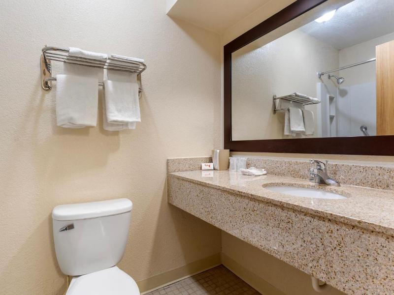 Americas Best Value Inn Suites Texas City La Marqu image