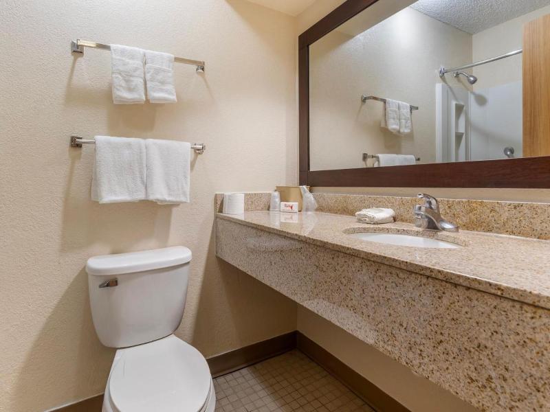 Americas Best Value Inn Suites Texas City La Marqu image
