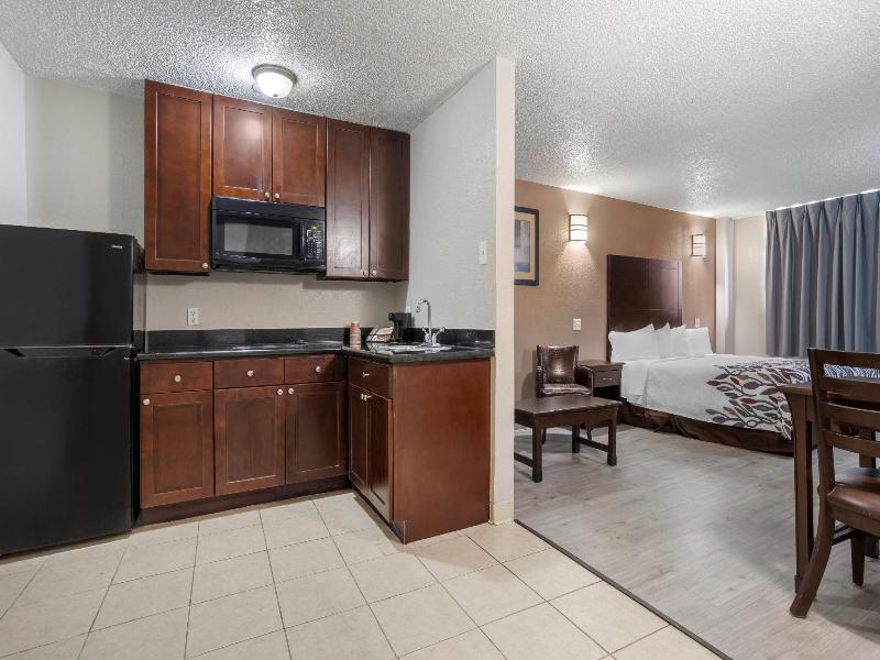 Americas Best Value Inn Suites Texas City La Marqu image