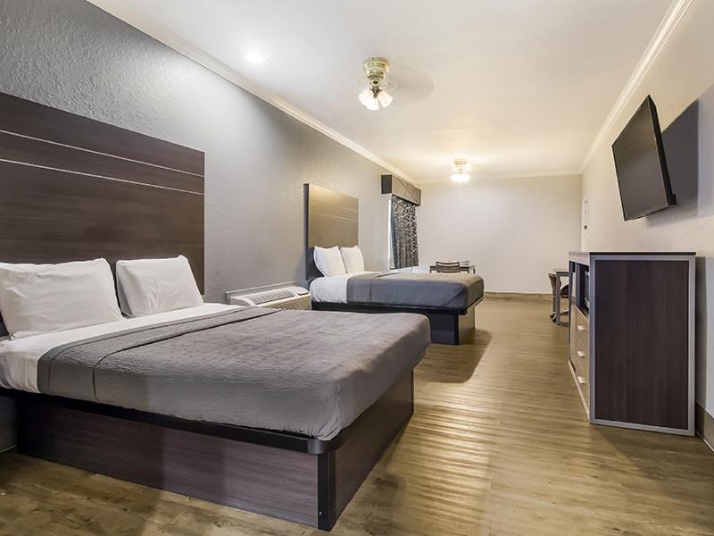 Americas Best Value Platinum Inn & Suites 5