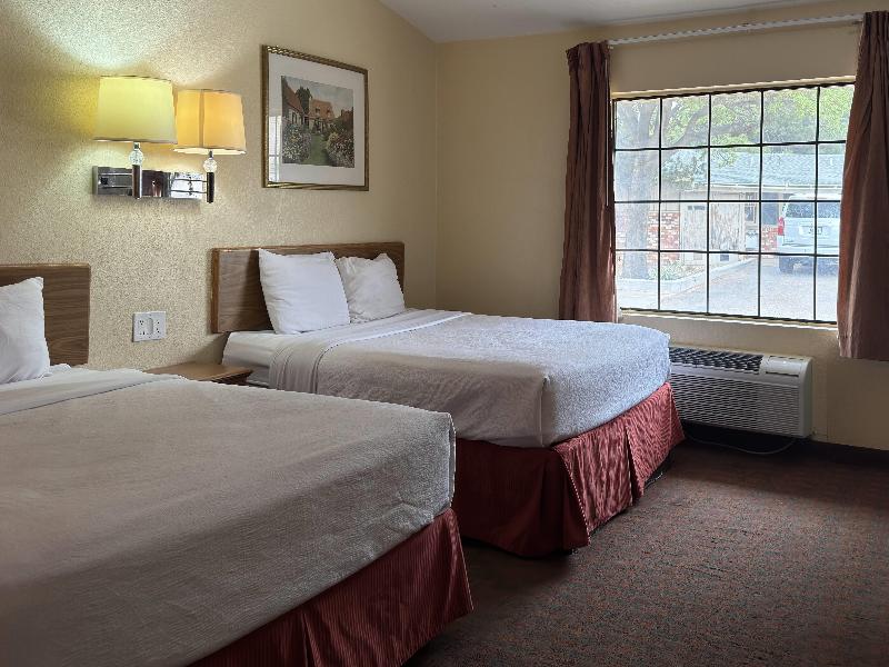 Travelodge by Wyndham Lubbock image