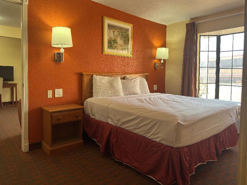 Travelodge by Wyndham Lubbock image