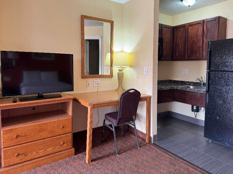 Travelodge by Wyndham Lubbock image