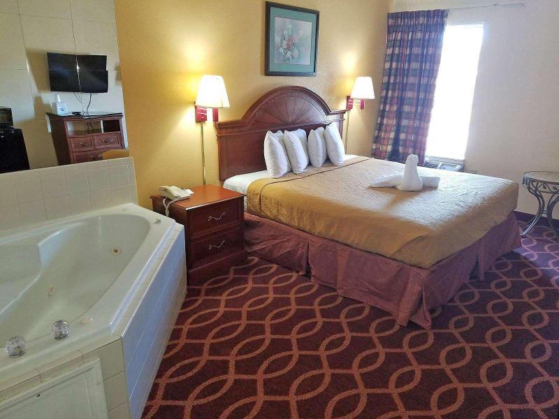 Americas Best Value Inn Evansville image