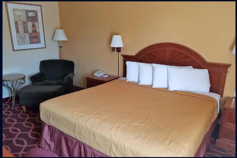 Americas Best Value Inn Evansville image
