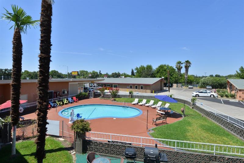 Americas Best Value Inn Red Bluff image