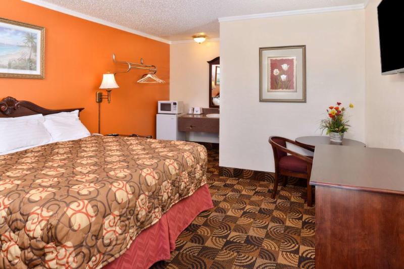 Americas Best Value Inn & Suites Klamath Falls photo 8