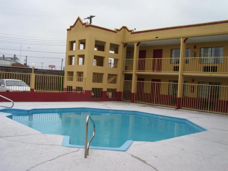 Americas Best Value Inn And Suites Greenwood image