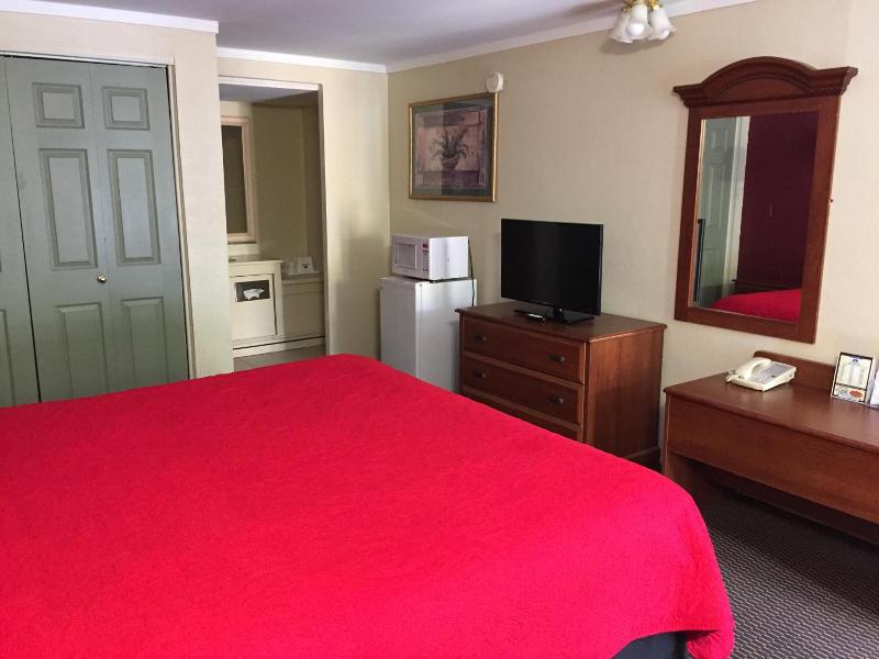 FairBridge Inn Express Merrillville image