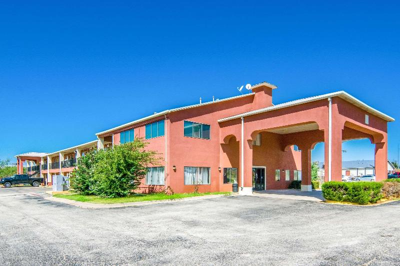 Country Hearth Inn Suites Sweetwater image